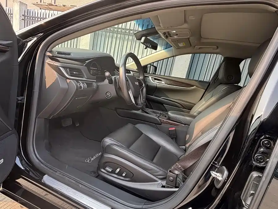Cadillac XTS