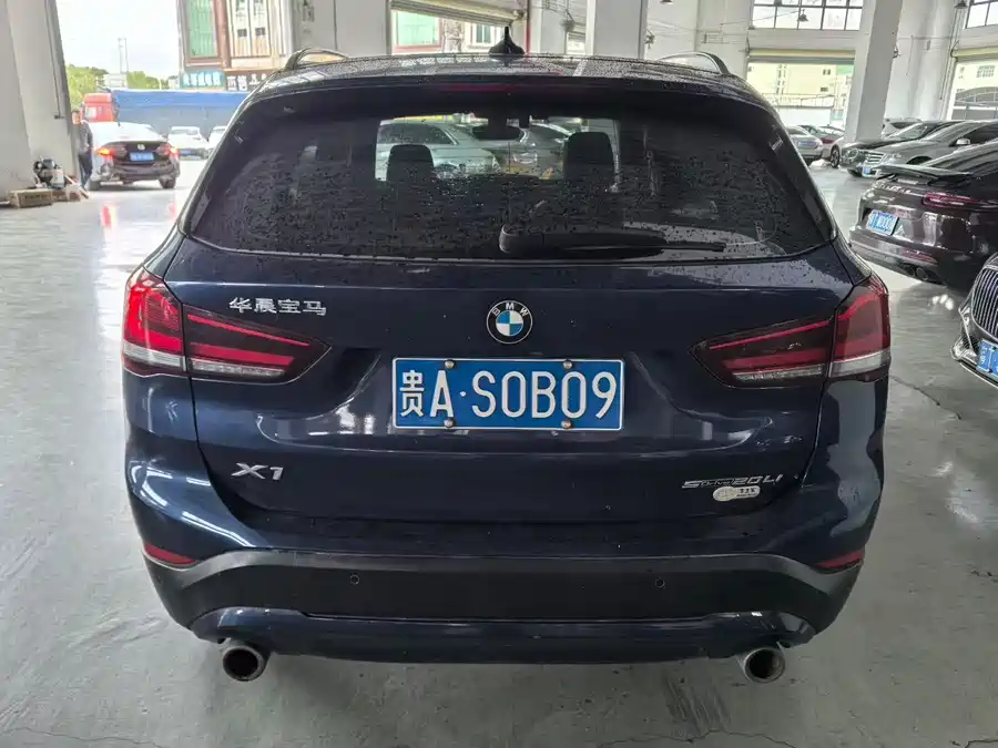 BMW X1