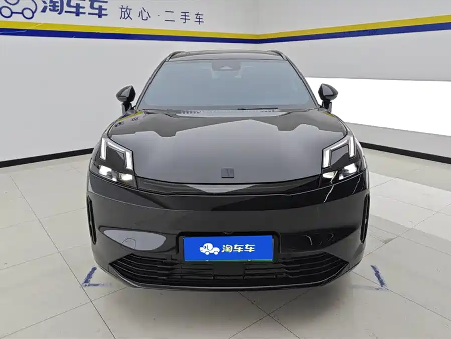 Lynk & Co 08 EM-P