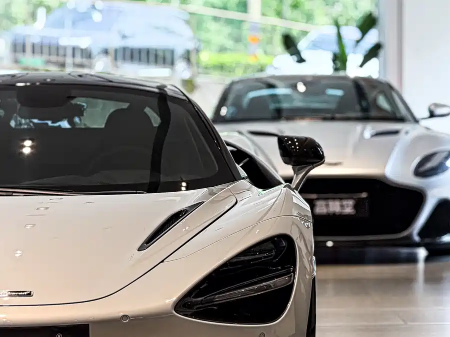 McLaren 720S