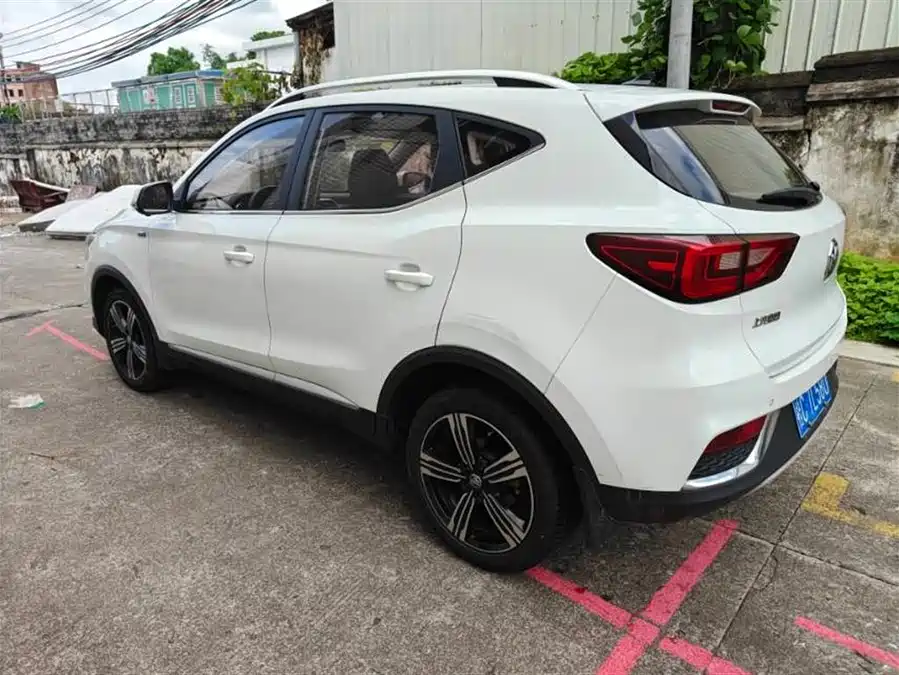 MG ZS