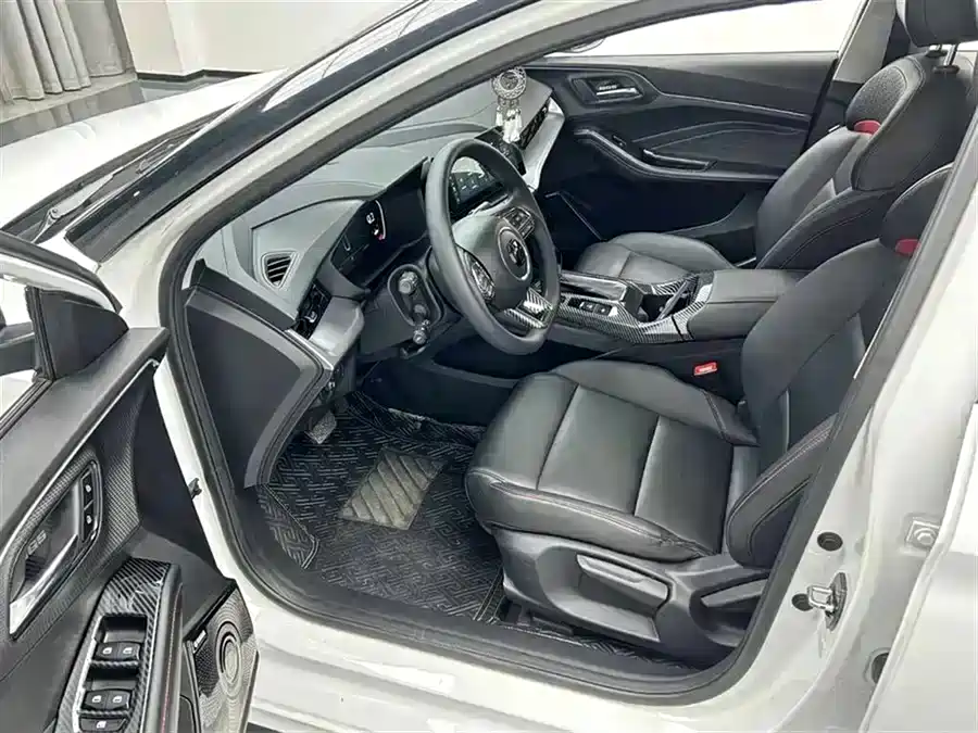 MG 5