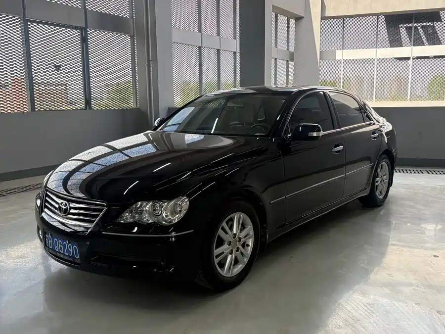 Toyota Reiz