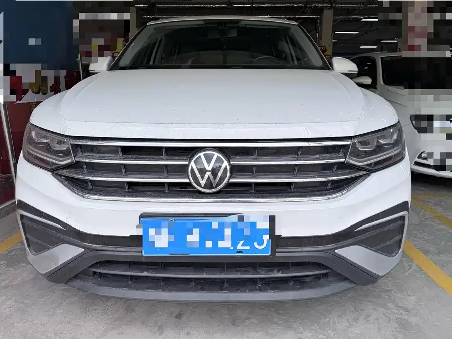 Volkswagen Tiguan L