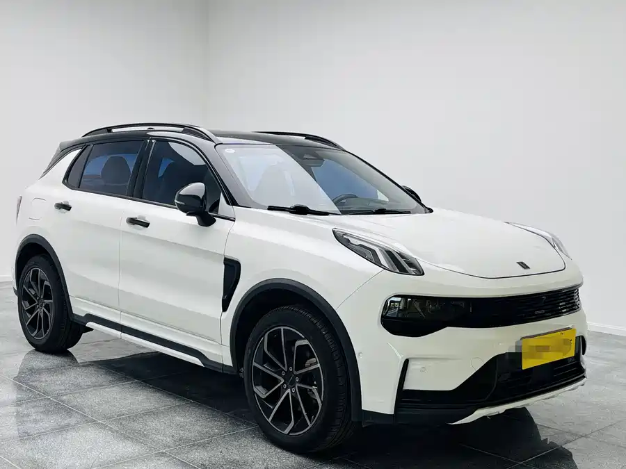 Lynk & Co 01