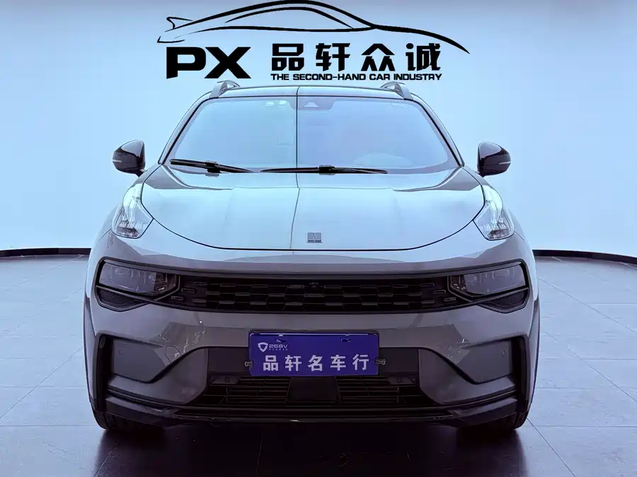 Lynk & Co 01