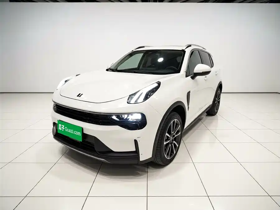 Lynk & Co 01