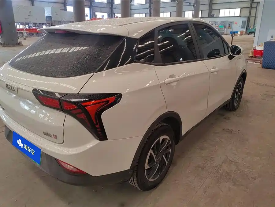 NETA Nezha V