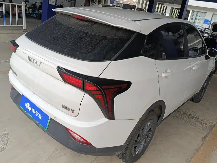 NETA Nezha V