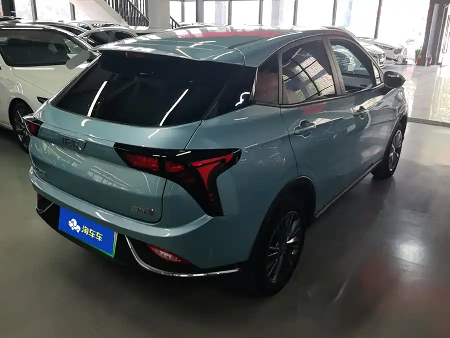 NETA Nezha V