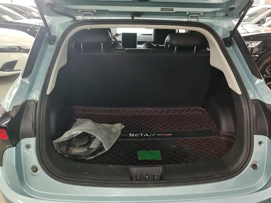 NETA Nezha V
