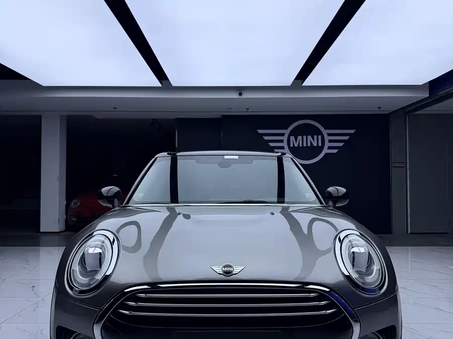 MINI  CLUBMAN