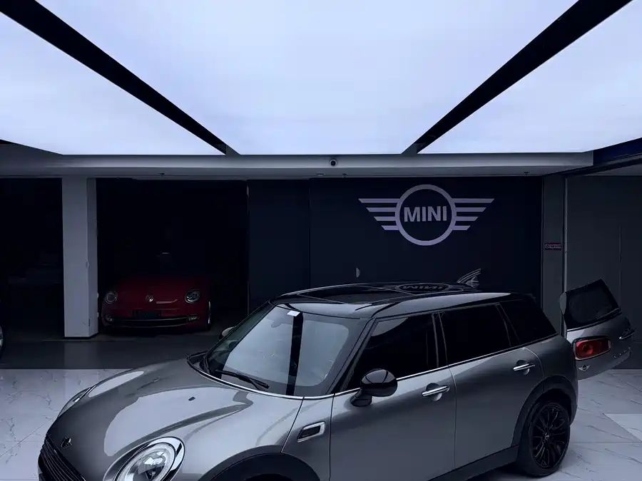 MINI  CLUBMAN