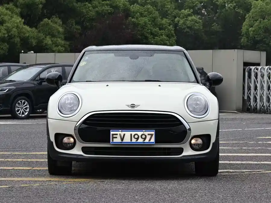 MINI  CLUBMAN