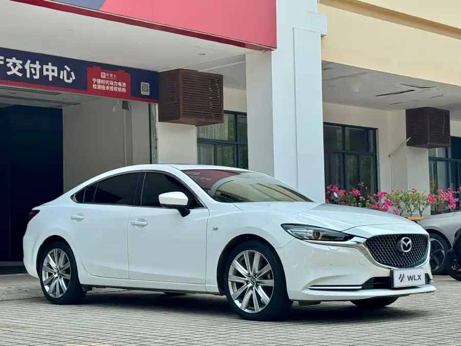 Mazda Atenza