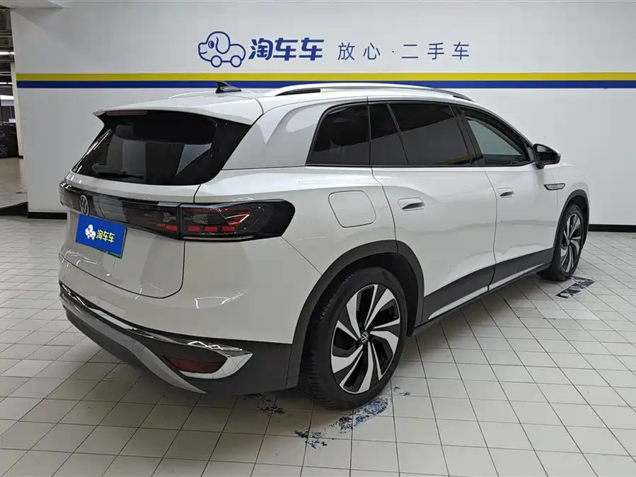 Volkswagen ID.6 CROZZ