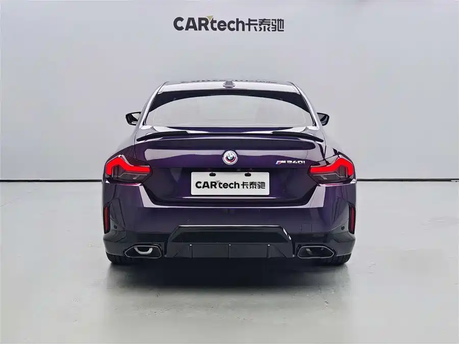BMW M240i