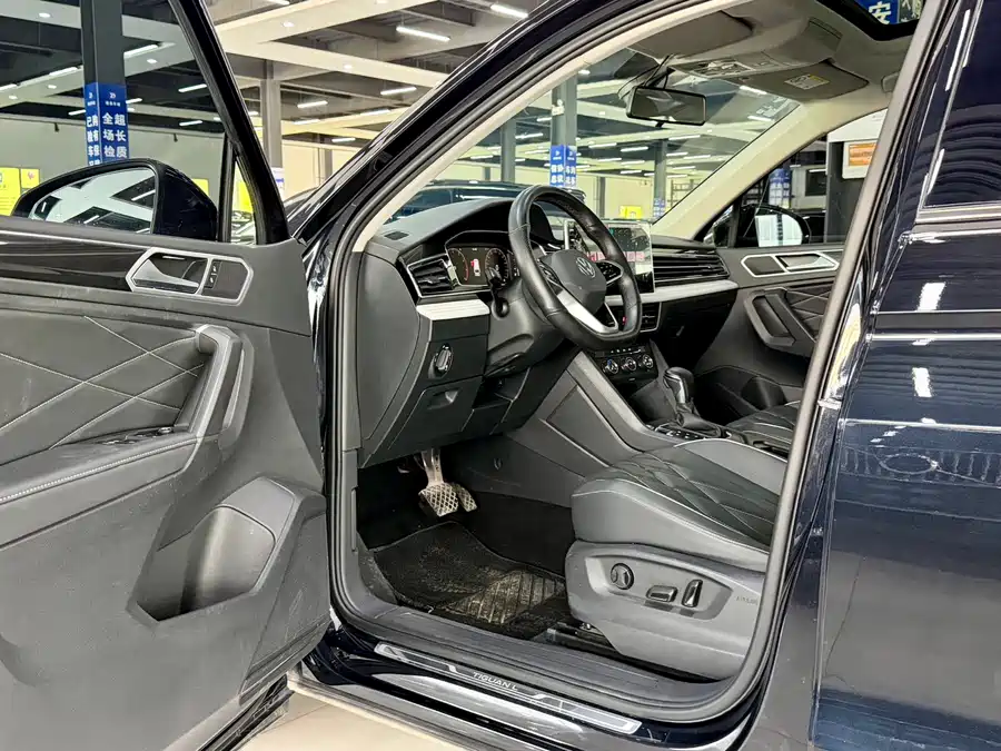 Volkswagen Tiguan L