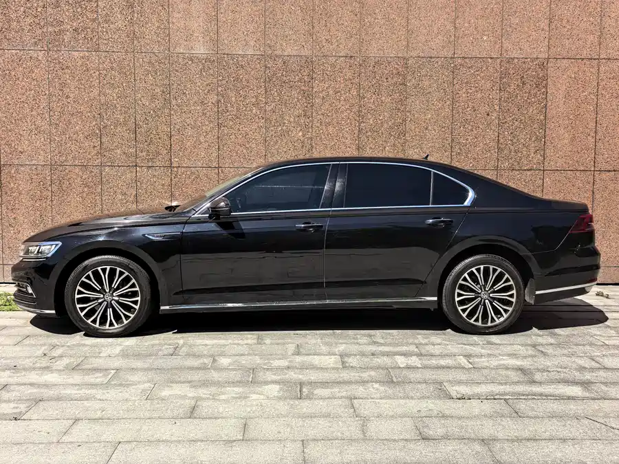 Volkswagen Phaeton / Phideon