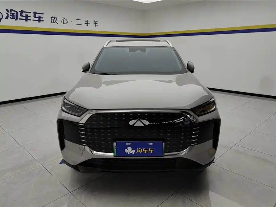 Chery Fengyun T8