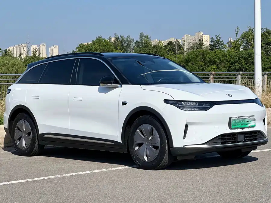 Leapmotor C11