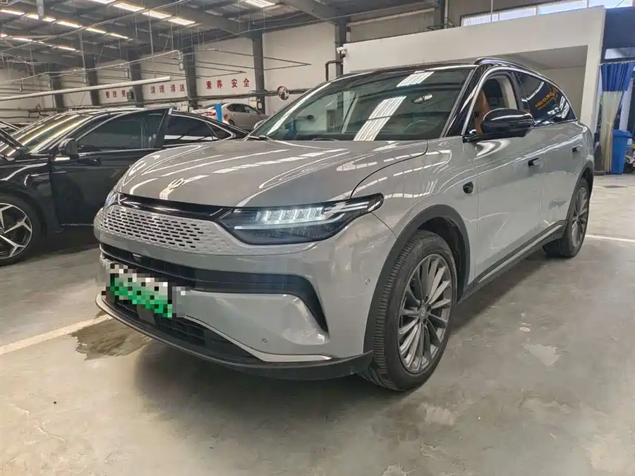 Leapmotor C11