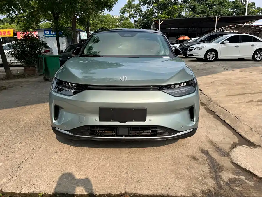 Leapmotor C11