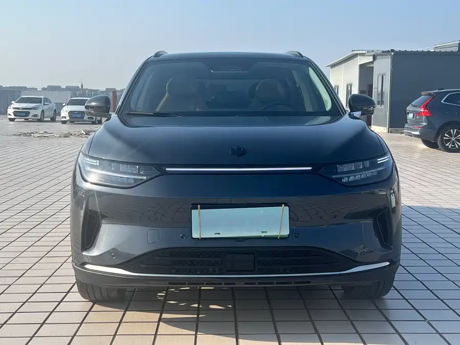Leapmotor C11
