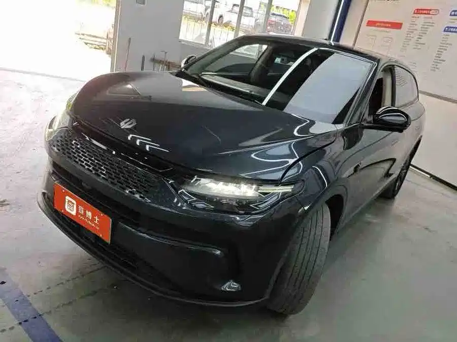 Leapmotor C11