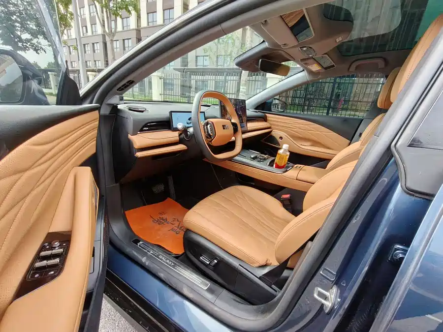 Geely Galaxy Star 8