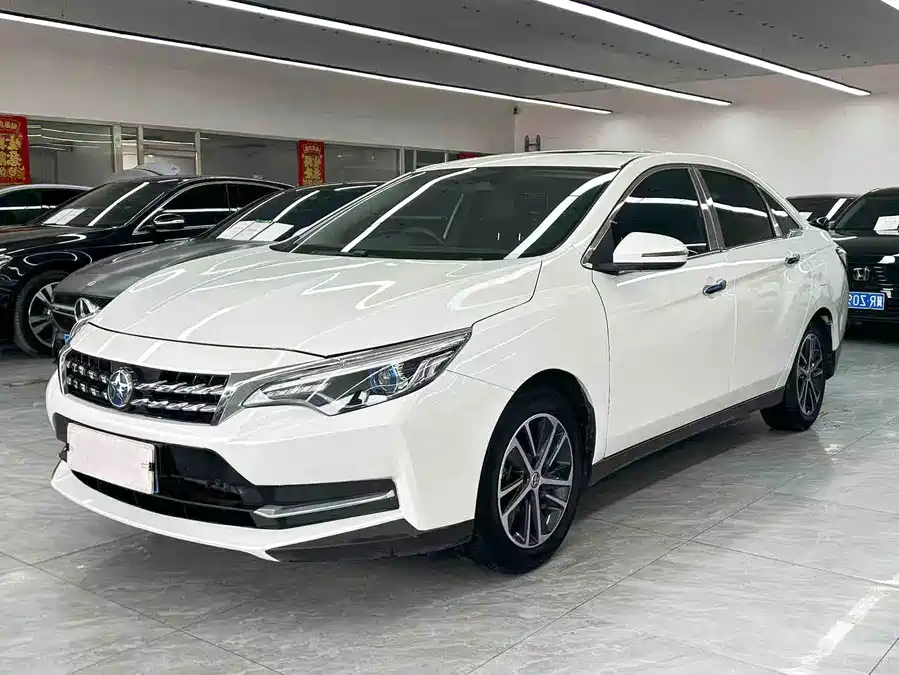 Venucia D60