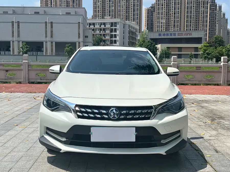 Venucia D60