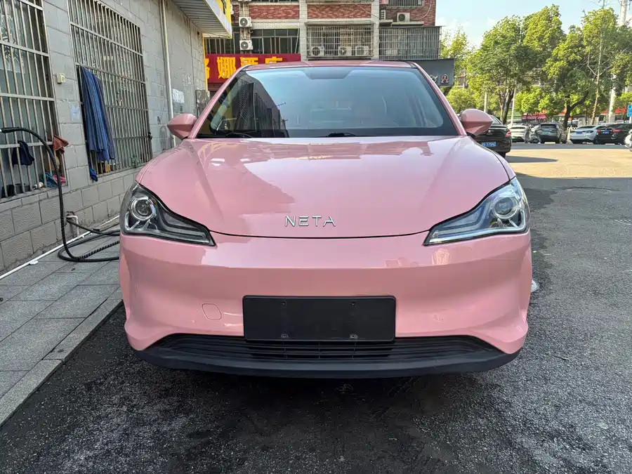 NETA Nezha V