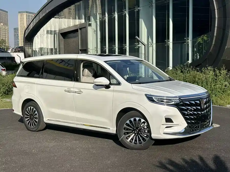 Roewe iMAX8 New Energy