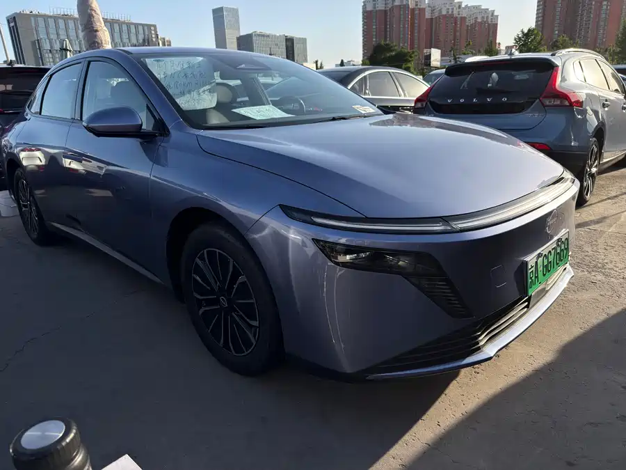 Nissan N6
