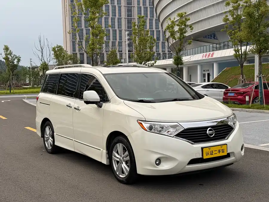 Nissan Quest