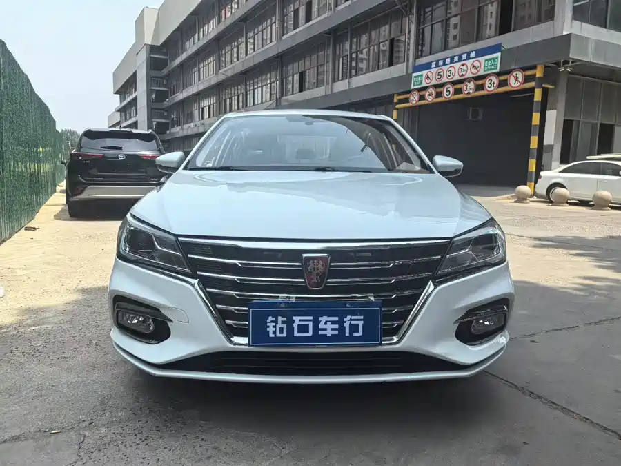 Roewe i5