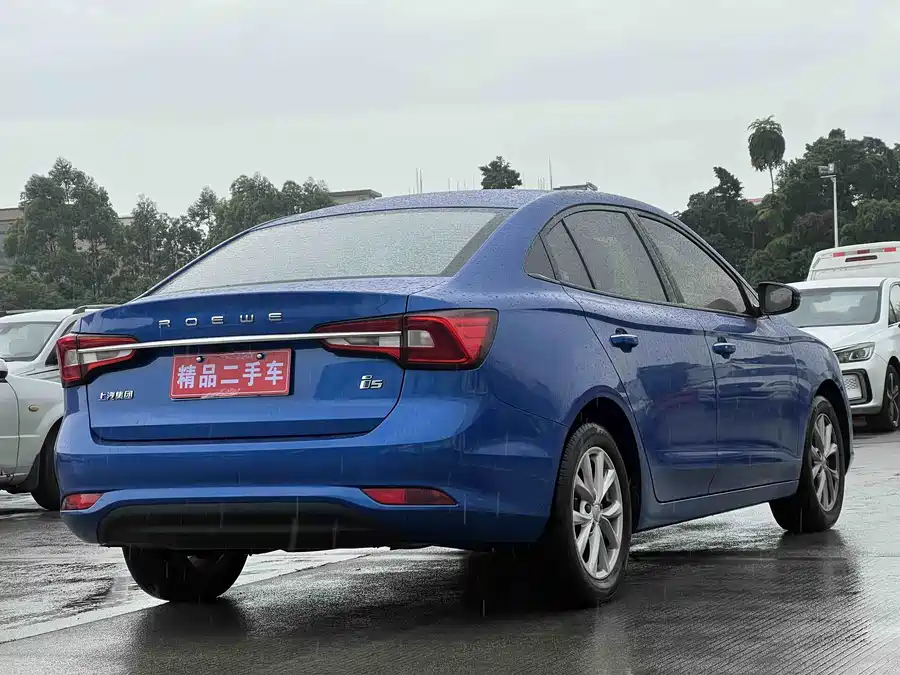 Roewe i5