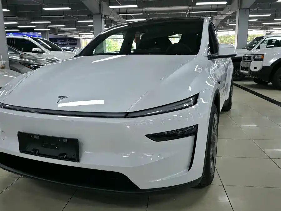 Tesla Model YL