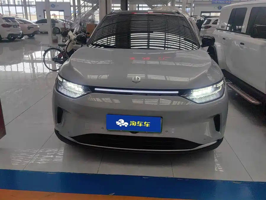 Leapmotor C11
