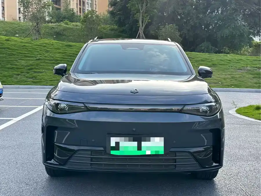 Leapmotor C16