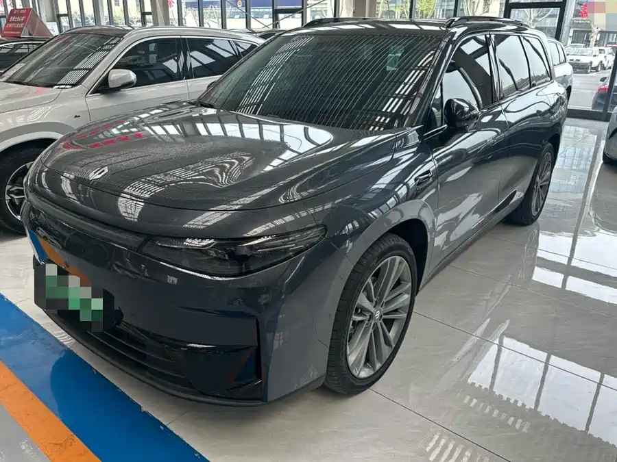 Leapmotor C16