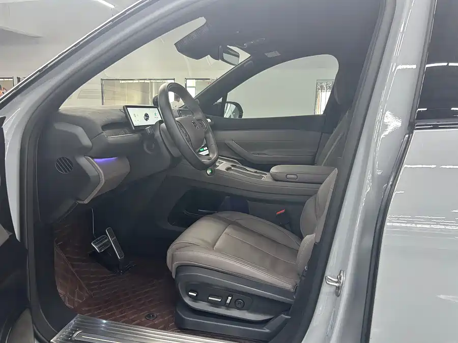 NIO ES7