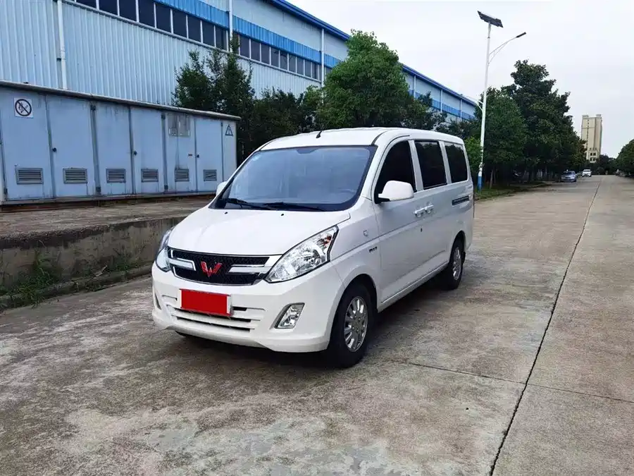 Wuling Rongguang V