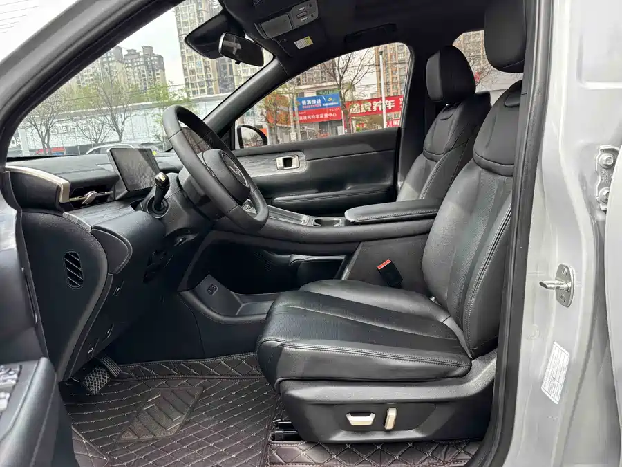 Wuling Starlight S