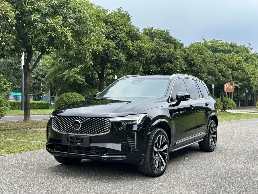 Volvo XC90 Plug-in Hybrid