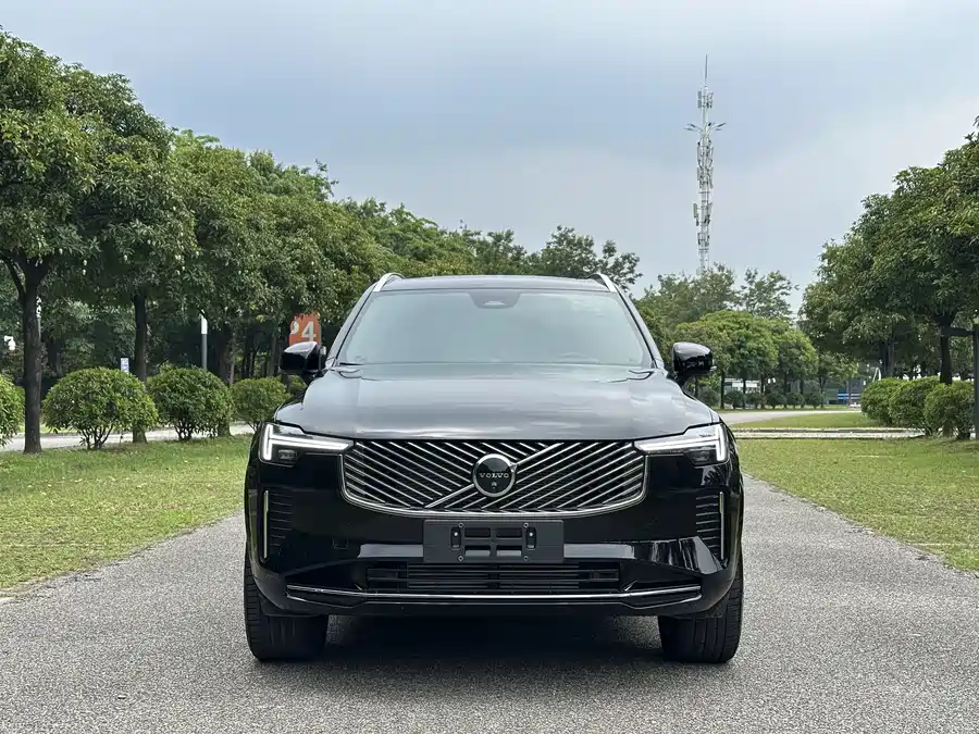 Volvo XC90 Plug-in Hybrid