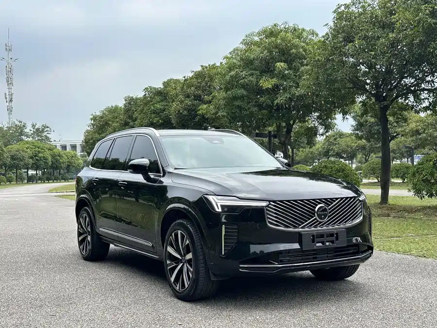 Volvo XC90 Plug-in Hybrid