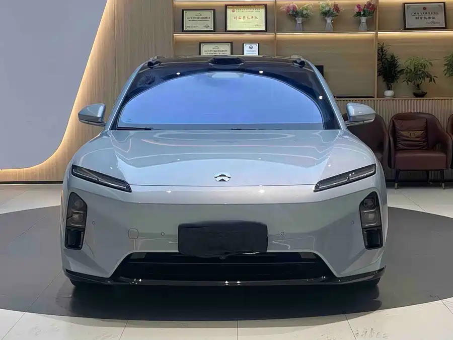 NIO ET5T