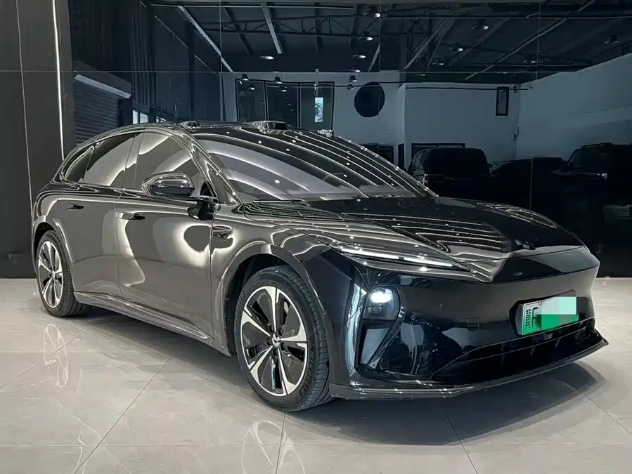 NIO ET5T